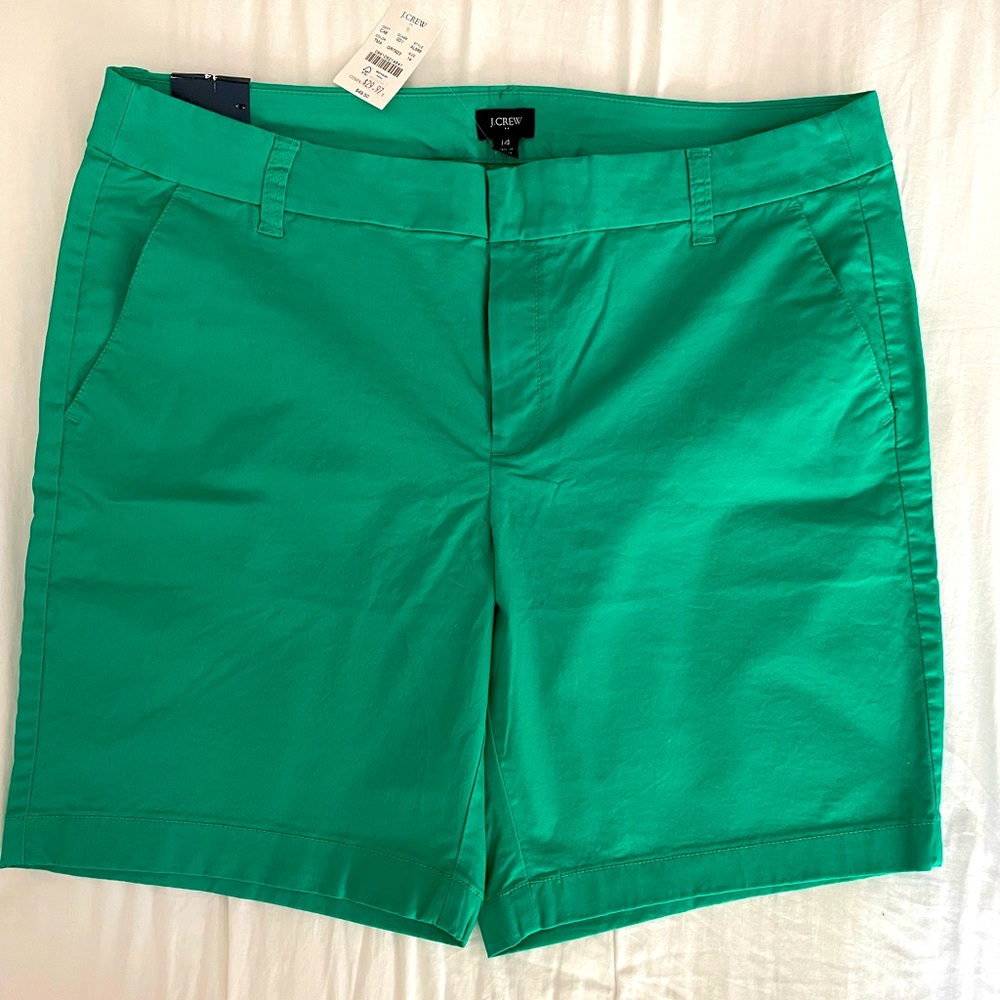 NWT J. Crew 9” Short - bright green cotton chino Women’s size 14.